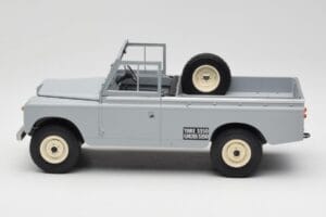 Land Rover Series II 109 Pickup Grijs MCG 1:18 MCG18092 Metaal — afbeelding 3 van 6