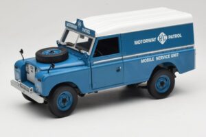 Land Rover Series III 109 Soft Top Motorway Patrol Blauw Eagles Race 1:18 4403 Metaal