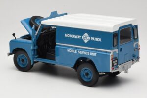 Land Rover Series III 109 Soft Top Motorway Patrol Blauw Eagles Race 1:18 4403 Metaal — afbeelding 5 van 8