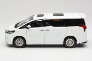 Lexus LM300h White Pearl Kyosho 1:18 08963WP Metaal — afbeelding 4 van 8