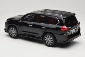 Lexus LX570 J200 Zwart LCD 1:18 LCD18010-BL Metaal — afbeelding 7 van 8