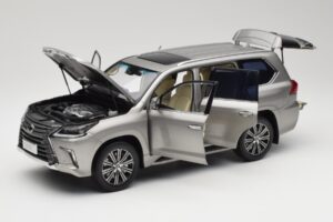 Lexus LX570 Sonic Titanium Kyosho 1:18 08955T Metaal — afbeelding 2 van 8