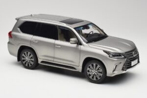 Lexus LX570 Sonic Titanium Kyosho 1:18 08955T Metaal — afbeelding 6 van 8