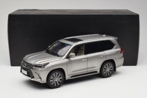 Lexus LX570 Sonic Titanium Kyosho 1:18 08955T Metaal — afbeelding 8 van 8