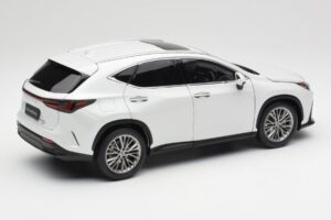 Lexus NX450h+ AZ20 Wit Kyosho 1:18 08968Q Hars — afbeelding 3 van 8