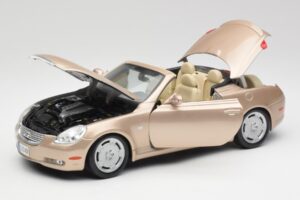 Lexus SC430 Beige Maisto 1:18 31629 Metaal — afbeelding 2 van 8