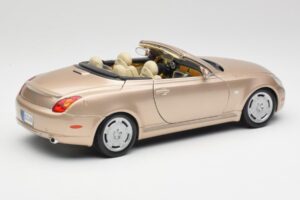 Lexus SC430 Beige Maisto 1:18 31629 Metaal — afbeelding 3 van 8