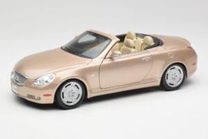 Lexus SC430 Beige Maisto 1:18 31629 Metaal