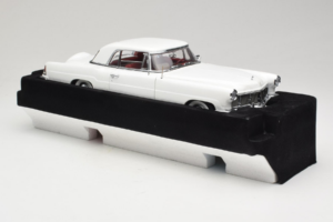 Lincoln Continental Mark II Wit Road Signature 1:18 20078-P1 Metaal — afbeelding 4 van 6