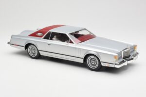 Lincoln Continental Mark V Coupe Zilver BoS Models 1:18 BOS084 Hars — afbeelding 4 van 6