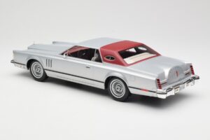 Lincoln Continental Mark V Coupe Zilver BoS Models 1:18 BOS084 Hars — afbeelding 5 van 6