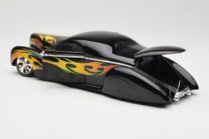 Lincoln Zephyr Scrape Custom Zwart met Vlammen Hot Wheels 1:18 57319 Metaal — afbeelding 5 van 8