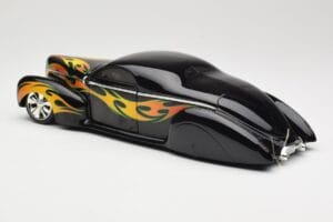 Lincoln Zephyr Scrape Custom Zwart met Vlammen Hot Wheels 1:18 57319 Metaal — afbeelding 7 van 8