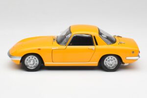 Lotus Elan S/E Racing Geel AUTOart 1:18 75352 Metaal — afbeelding 4 van 8