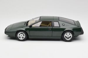 Lotus Esprit S1 Groen AUTOart 1:18 75302 Metaal — afbeelding 4 van 8