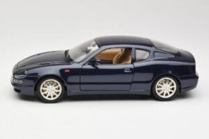 Maserati 3200 GT Zwart Bburago 1:18 3371 Metaal — afbeelding 4 van 8