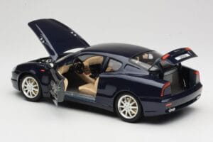Maserati 3200 GT Zwart Bburago 1:18 3371 Metaal — afbeelding 5 van 8