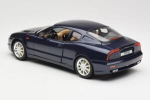 Maserati 3200 GT Zwart Bburago 1:18 3371 Metaal — afbeelding 7 van 8