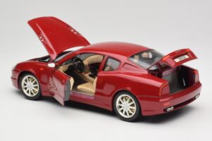 Maserati 3200 GT Donkerrood Bburago 1:18 3341-M2 Metaal — afbeelding 5 van 8