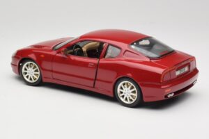 Maserati 3200 GT Donkerrood Bburago 1:18 3341-M2 Metaal — afbeelding 7 van 8