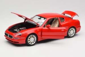 Maserati 3200 GT Rood Speciale Collectie Bburago 1:18 30071 Metaal — afbeelding 2 van 8