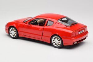 Maserati 3200 GT Rood Speciale Collectie Bburago 1:18 30071 Metaal — afbeelding 7 van 8