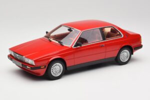 Maserati BiTurbo Coupe Rosso Corsa Minichamps 1:18 107123501 Hars