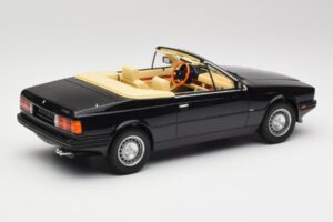 Maserati BiTurbo Spyder Zwart Minichamps 1:18 107123531 Hars — afbeelding 2 van 6