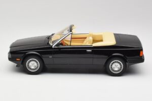 Maserati BiTurbo Spyder Zwart Minichamps 1:18 107123531 Hars — afbeelding 3 van 6