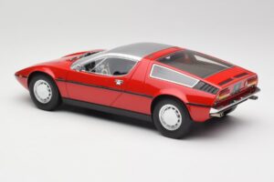 Maserati Bora Rood & Zilver Minichamps 1:18 107123721 Hars — afbeelding 5 van 6