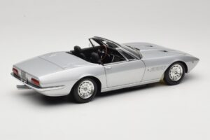 Maserati Ghibli Spyder Zilver Minichamps 1:18 100122330 Metaal — afbeelding 3 van 7