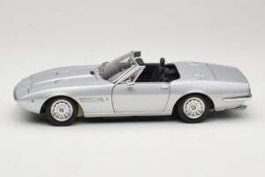 Maserati Ghibli Spyder Zilver Minichamps 1:18 100122330 Metaal — afbeelding 4 van 7