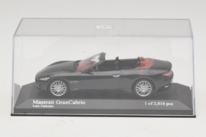 Maserati GranCabrio Zwart Metallic Minichamps 1:43 400123930 Metaal — afbeelding 4 van 5