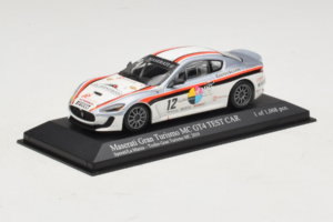 Maserati GranTurismo MC GT4 #12 Sperati / La Mazza Maserati MC 2010 Minichamps 1:43 400101212 Metaal — afbeelding 2 van 5