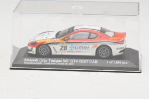 Maserati GranTurismo MC GT4 #28 Smurra / Piancastelli Maserati MC 2010 Minichamps 1:43 400101228 Metaal — afbeelding 4 van 5