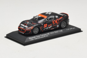 Maserati GranTurismo MC GT4 #32 J. Sicart Maserati MC 2010 Minichamps 1:43 400101232 Metaal — afbeelding 2 van 5
