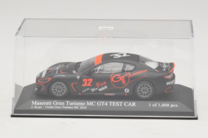 Maserati GranTurismo MC GT4 #32 J. Sicart Maserati MC 2010 Minichamps 1:43 400101232 Metaal — afbeelding 4 van 5