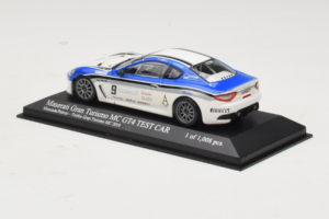 Maserati GranTurismo MC GT4 #9 Moncada / Petrini Maserati MC 2010 Minichamps 1:43 400101209 Metaal — afbeelding 3 van 5