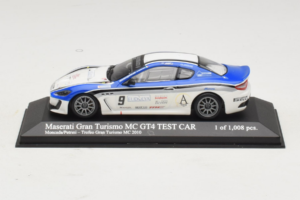 Maserati GranTurismo MC GT4 #9 Moncada / Petrini Maserati MC 2010 Minichamps 1:43 400101209 Metaal