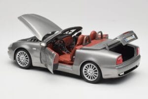 Maserati 4200 GT Spyder Grijs Bburago 1:18 18-12019 Metaal — afbeelding 5 van 8