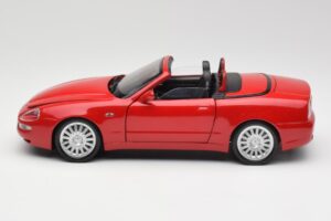 Maserati GT Spyder Rood Bburago 1:18 34097 Metaal — afbeelding 4 van 8