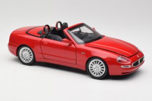 Maserati GT Spyder Rood Bburago 1:18 34097 Metaal — afbeelding 6 van 8