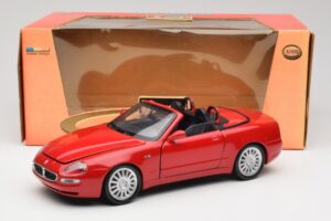 Maserati GT Spyder Rood Bburago 1:18 34097 Metaal — afbeelding 8 van 8
