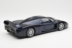Maserati MC12 Road Car Blauw Metallic AUTOart 1:18 75802 Metaal — afbeelding 3 van 8