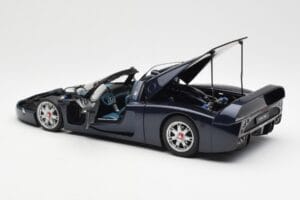 Maserati MC12 Road Car Blauw Metallic AUTOart 1:18 75802 Metaal — afbeelding 5 van 8