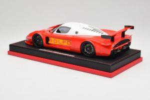 Maserati MC12 Rolfo Rood Wit Gl Model 1:18 REMC031 Hars — afbeelding 5 van 7
