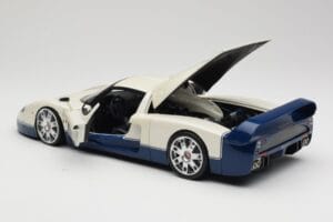 Maserati MC12 Wit Blauw Hot Wheels 1:18 G7158 Metaal — afbeelding 5 van 8