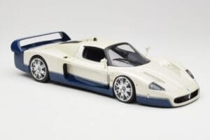 Maserati MC12 Wit Blauw Hot Wheels 1:18 G7158 Metaal — afbeelding 6 van 8