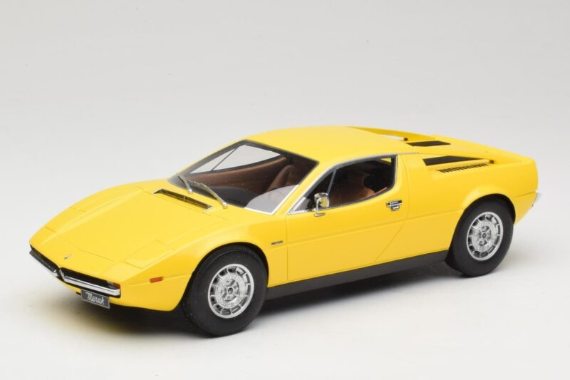 Maserati Merak Geel Minichamps 1:18 107123760 Hars