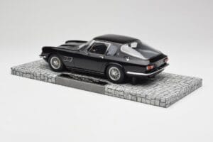Maserati Mistral Zwart Minichamps 1:18 107123421 Hars — afbeelding 5 van 6